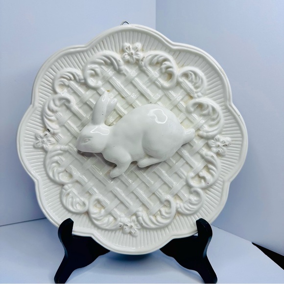 GANZ Other - GANZ Embossed Bunny Ceramic Plate 8.5”